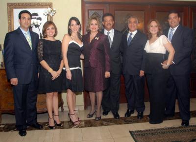 Leonel Fern&aacute;ndez visita Alexandra Izquiedo