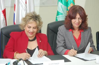 Proindustria suscribe acuerdos de cooperaci&oacute;n con Onapi y el IIBI